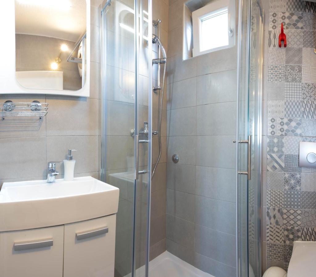 Appartement Tasina *