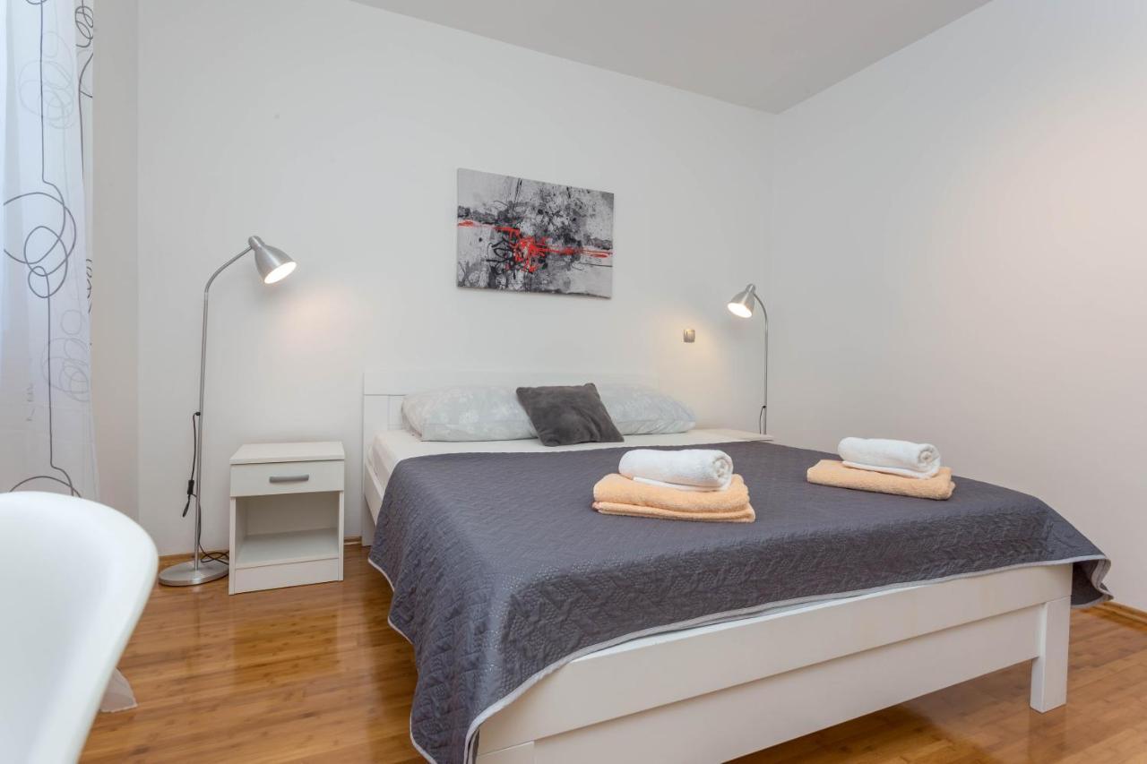 Apartment Tasina Hvar Town