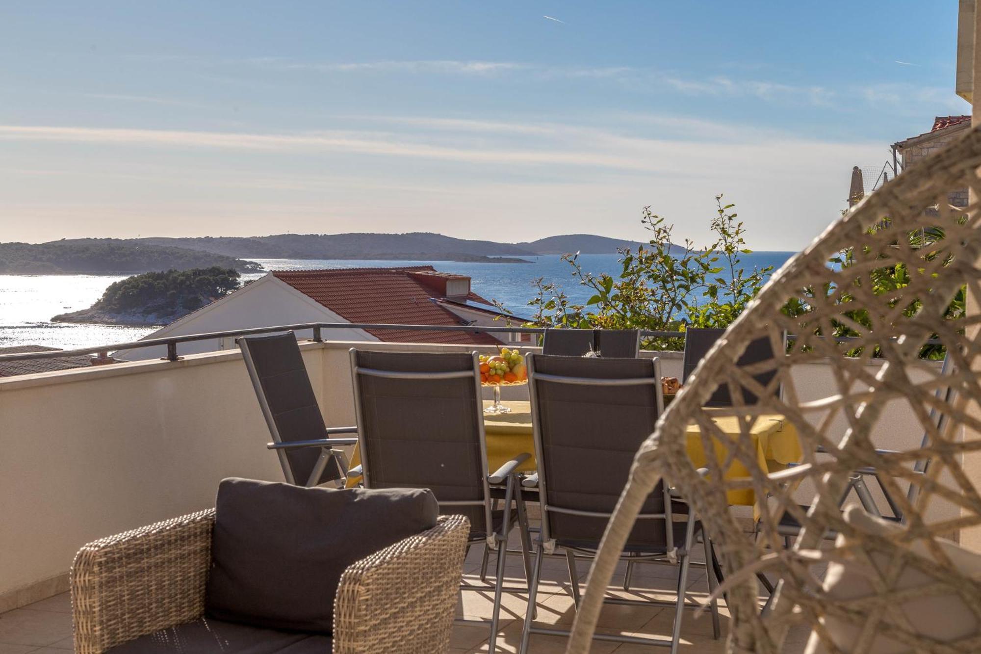Tasina * Hvar Town