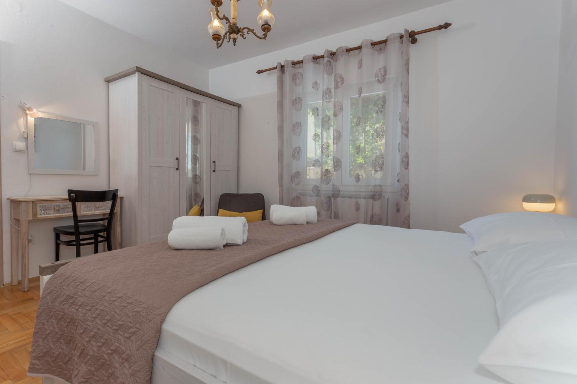 Tasina Apartment *